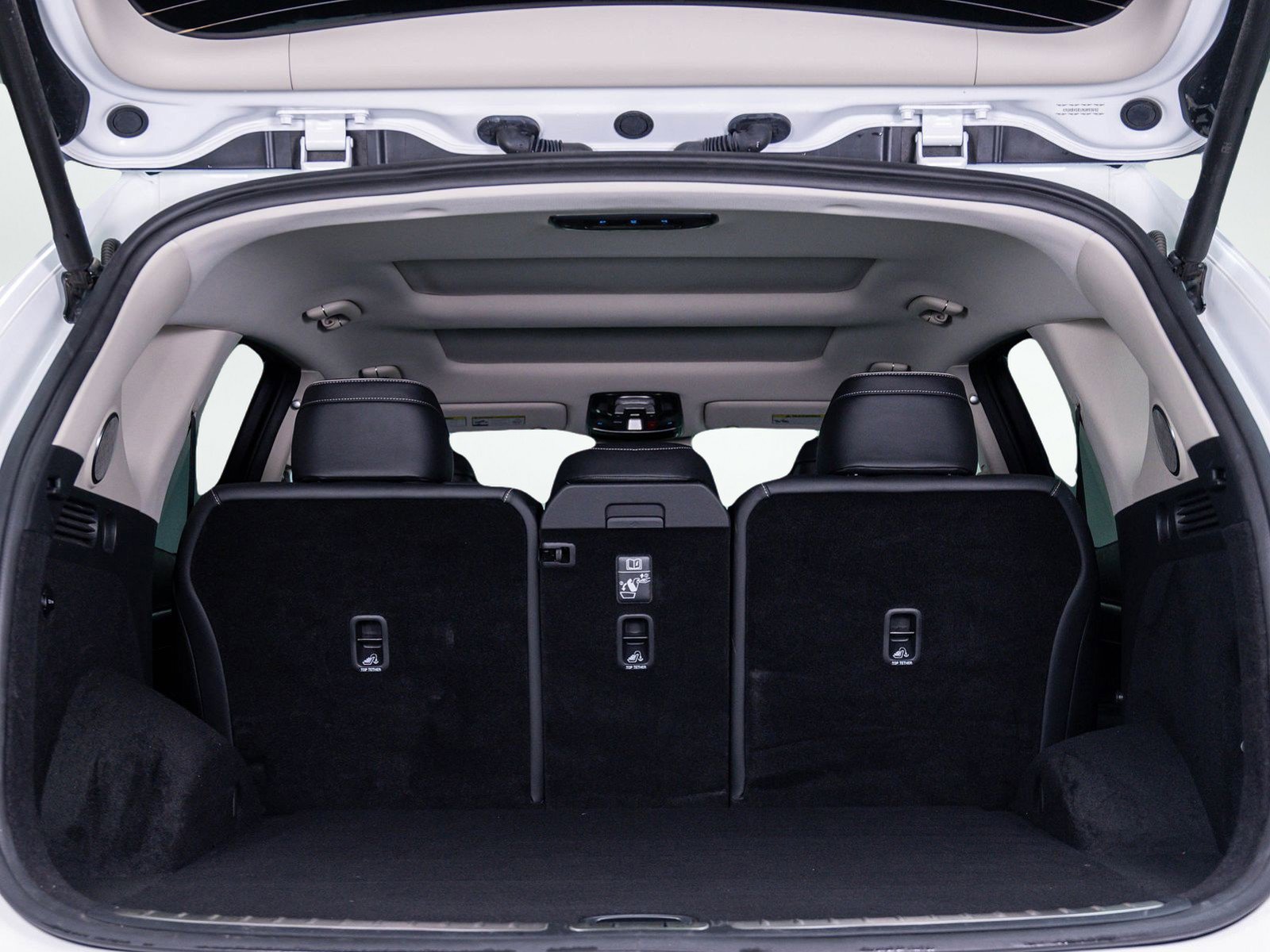 Used 2022 Genesis GV80 2.5T w/ Prestige Package 05 image 8