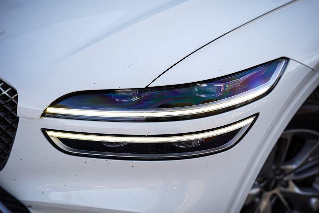 Used 2023 Genesis GV70 2.5T Select image 4