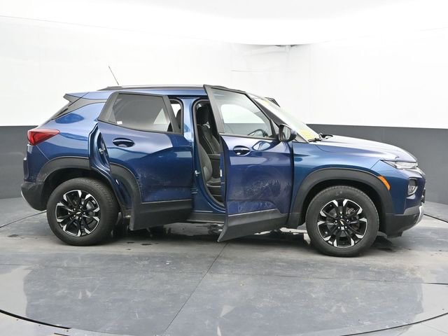 Used 2021 Chevrolet TrailBlazer LT w/ Convenience Package image 39