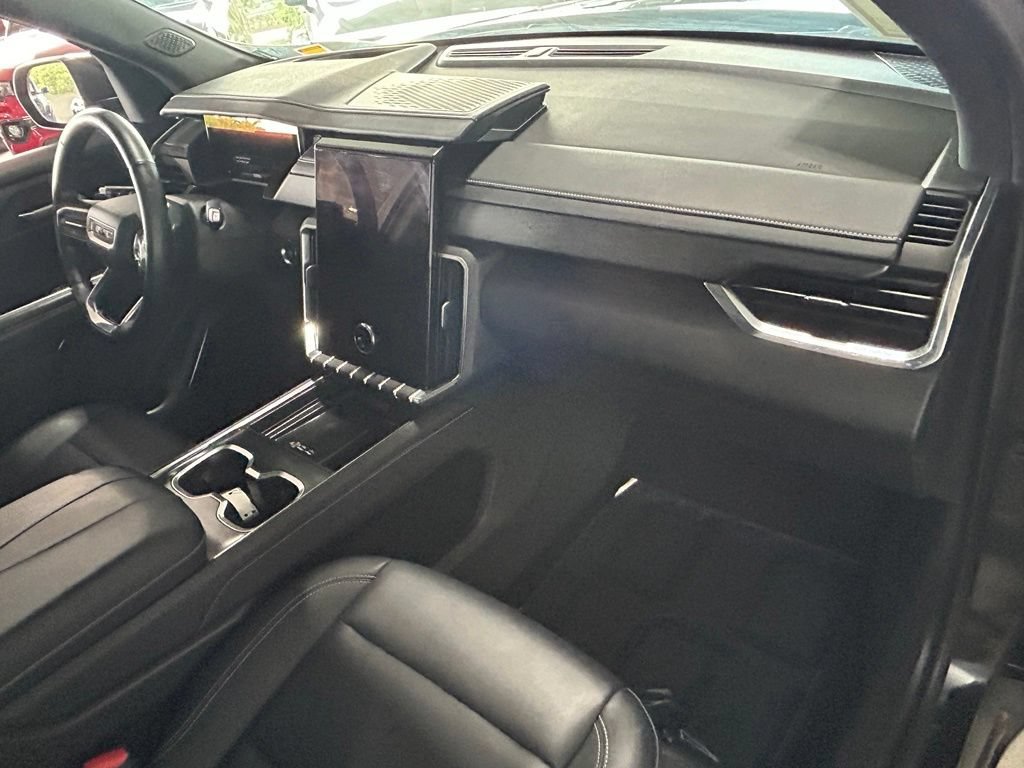 Used 2024 GMC Acadia Elevation w/ Black Edition FWD image 42