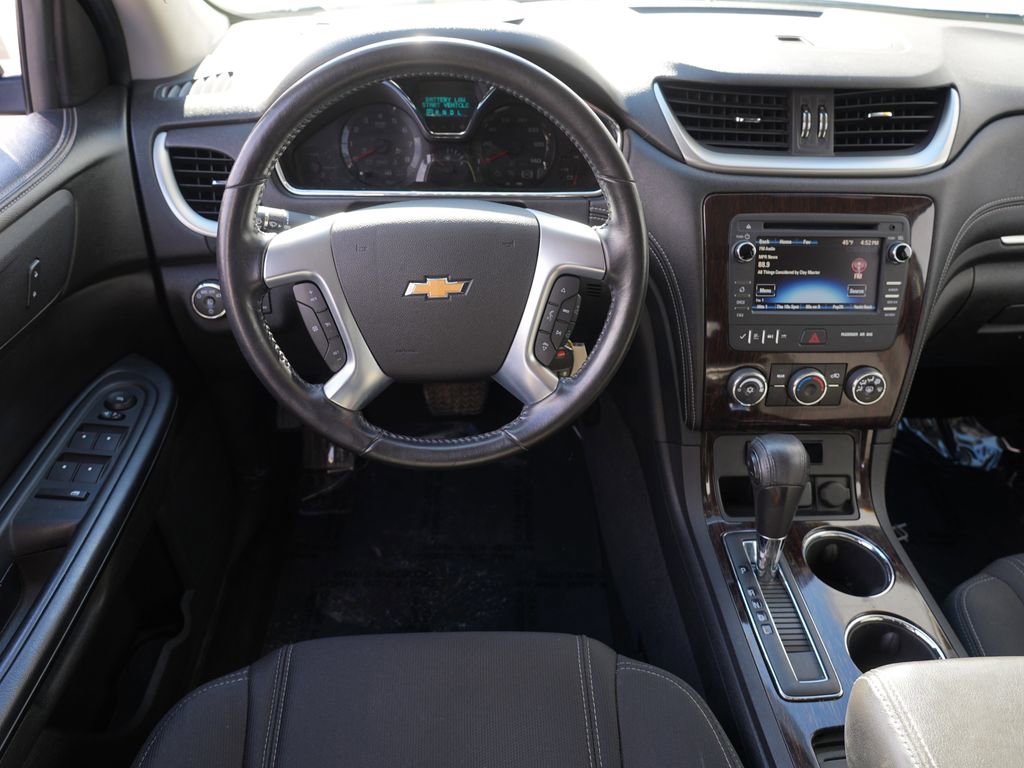Used 2015 Chevrolet Traverse LT image 20