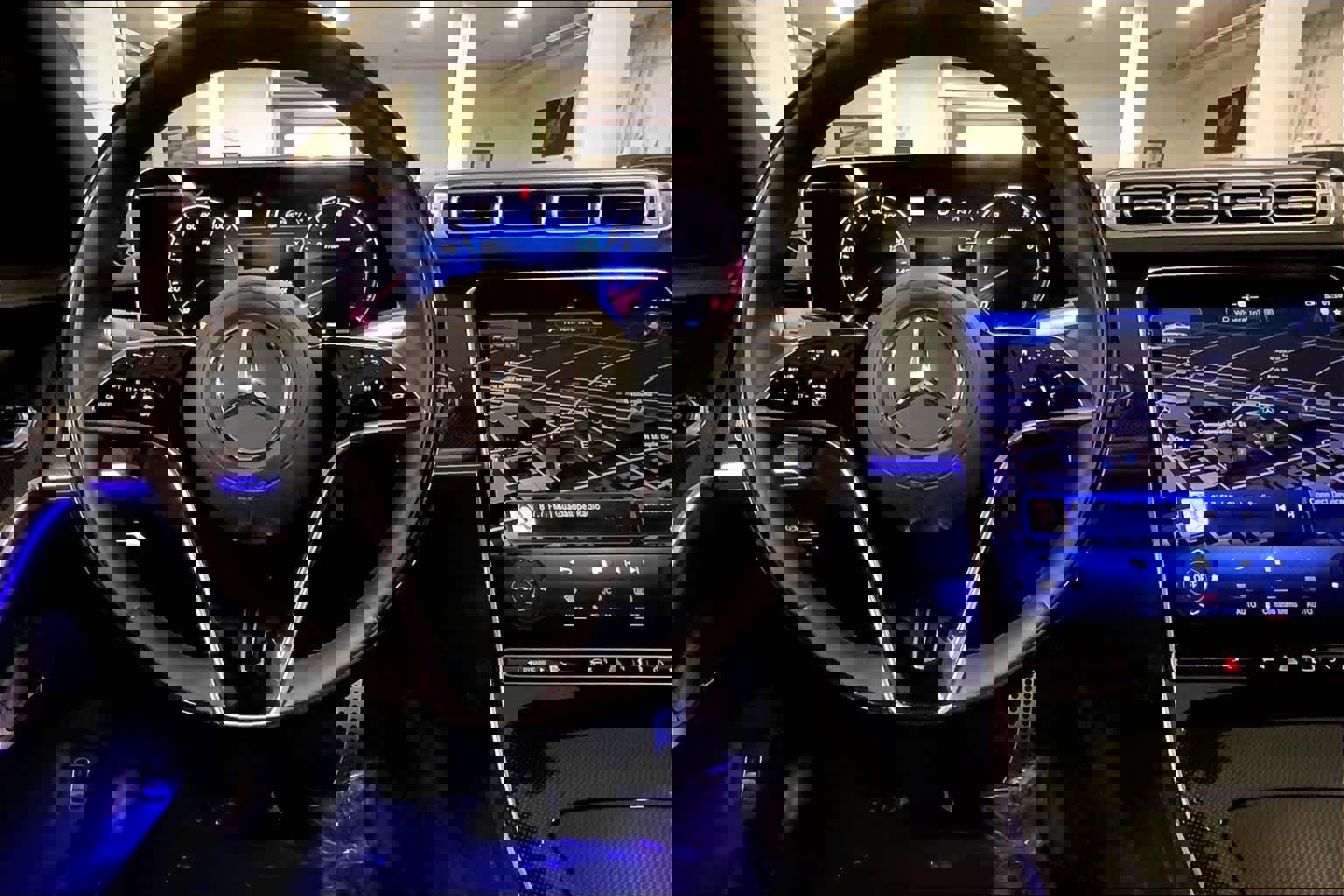 Used 2025 Mercedes-Benz S 500 4MATIC image 5