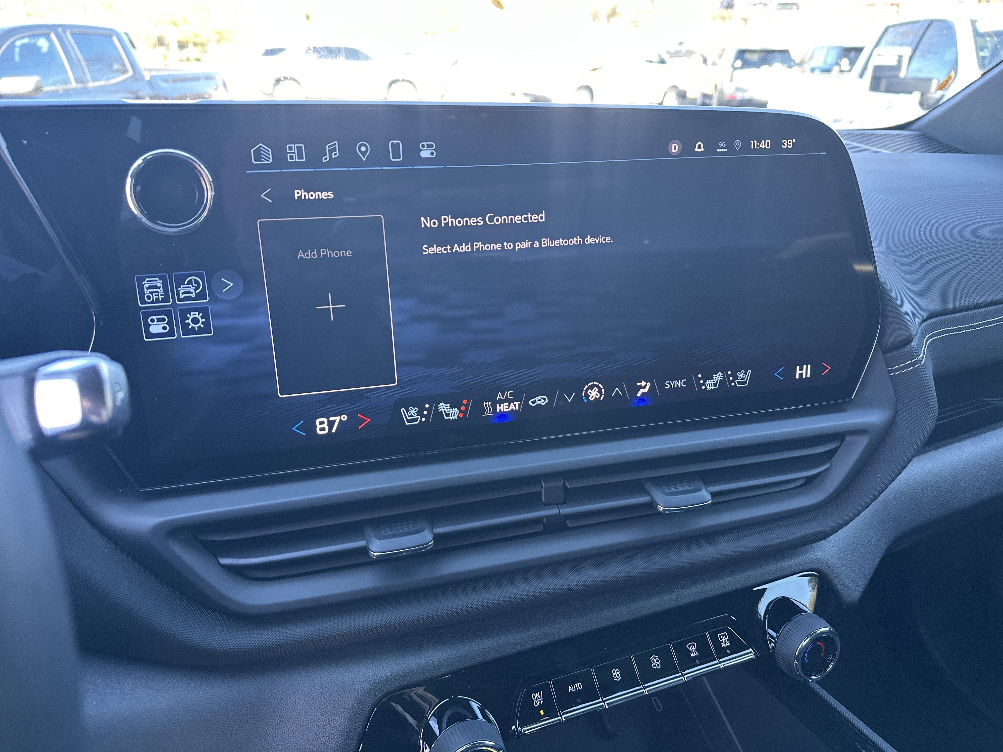 New 2025 Chevrolet Silverado EV LT image 29