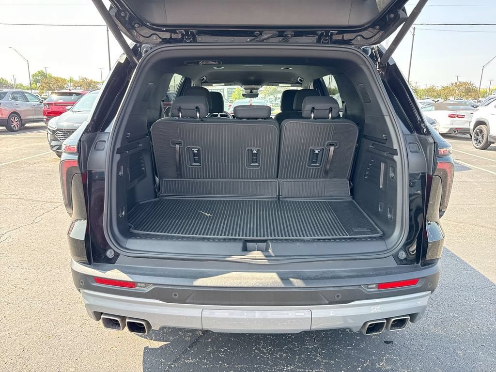 Used 2026 Chevrolet Traverse LT w/ Driver Confidence Package AWD/4WD image 25