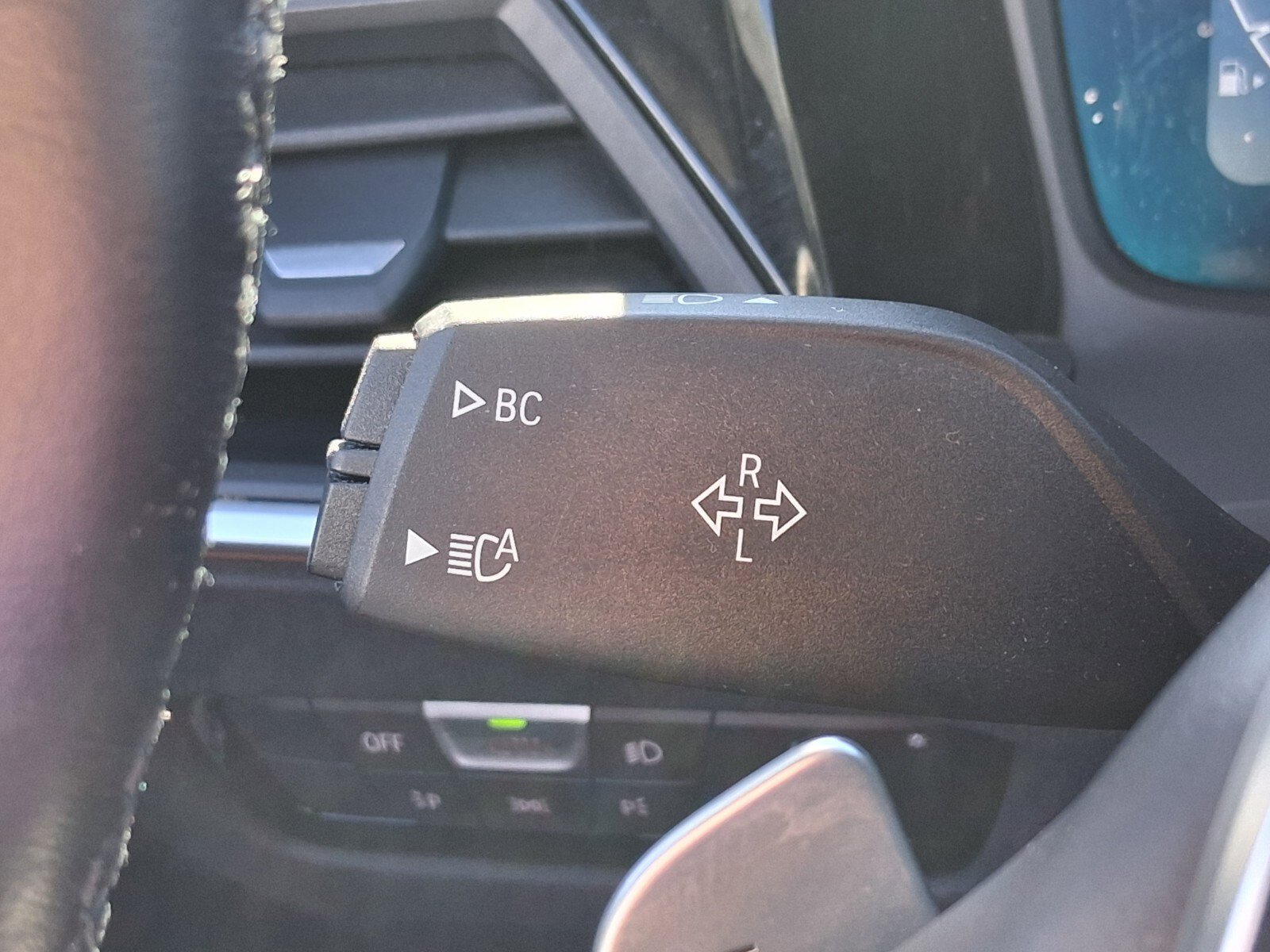 Used 2021 BMW 330i 330i w/ Premium Package image 32