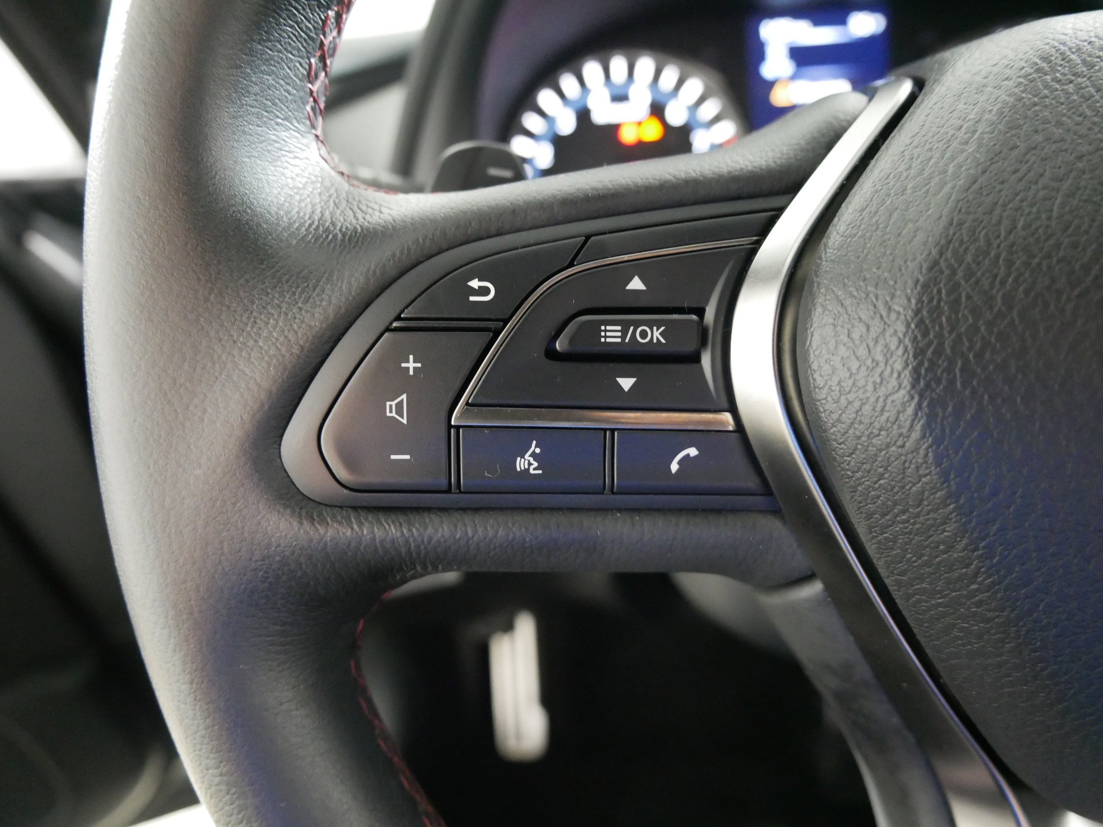 Used 2023 INFINITI Q50 Red Sport 400 w/ Carbon Fiber Package image 27