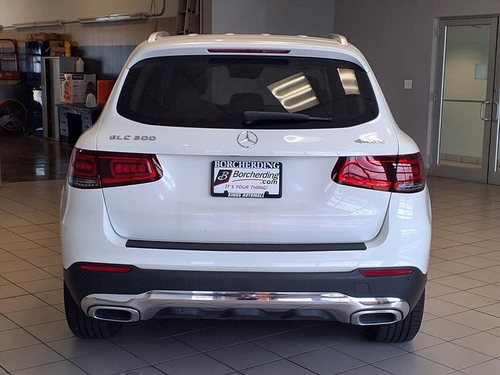 Used 2021 Mercedes-Benz GLC 300 4MATIC image 5