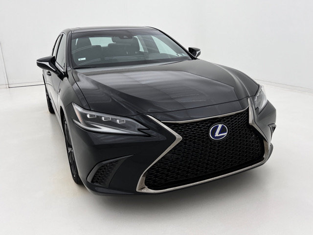 Certified 2022 Lexus ES 300h F Sport w/ Accessory Package FWD image 6
