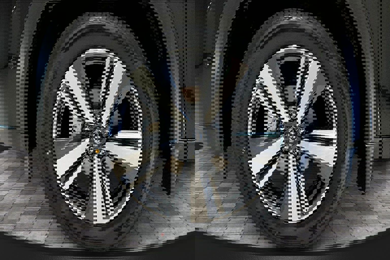 Used 2023 Nissan Rogue SL w/ SL Premium Package image 34