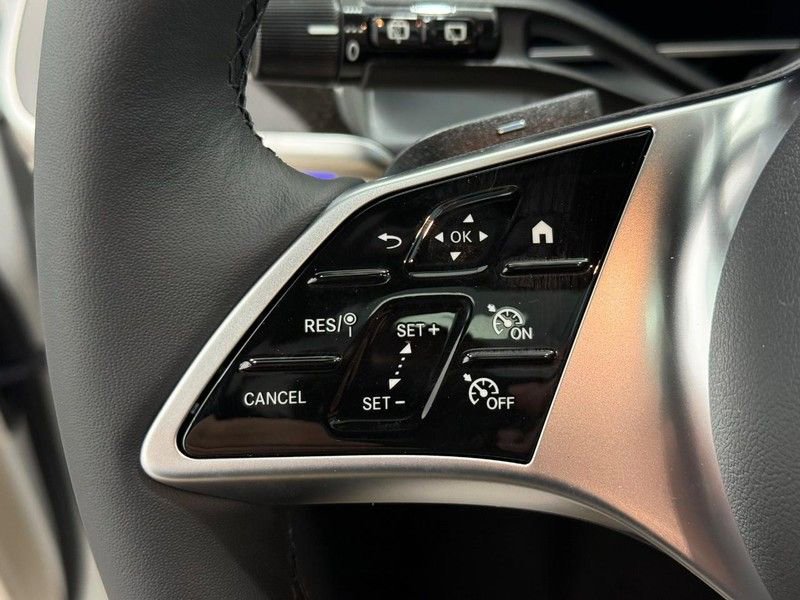 New 2026 Mercedes-Benz GLC 300 4MATIC image 11