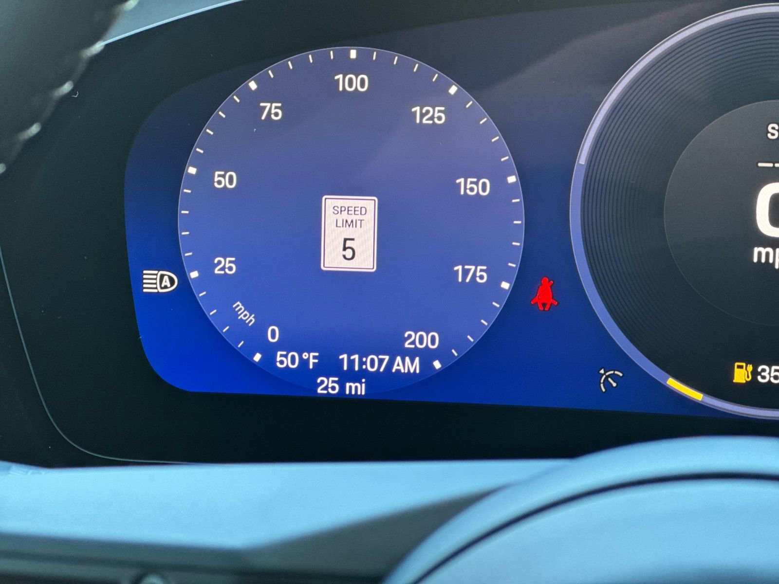 New 2025 Porsche Macan Turbo Electric image 32