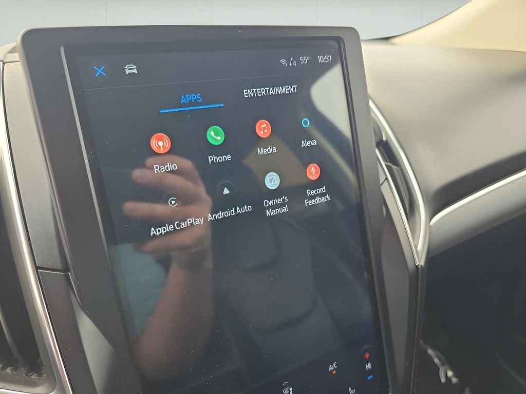 Used 2022 Ford Edge Titanium image 21