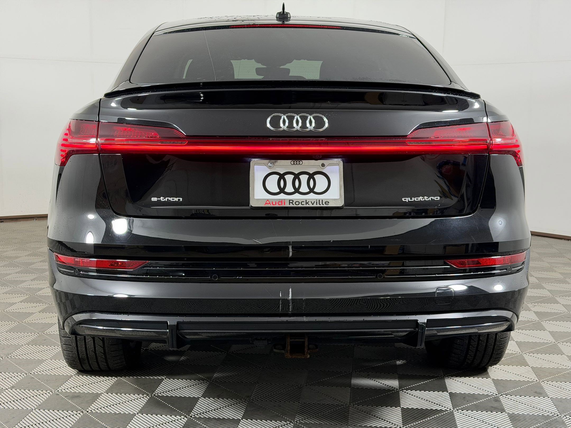 Certified 2021 Audi e-tron Premium Plus w/ Premium Plus Package AWD/4WD image 10