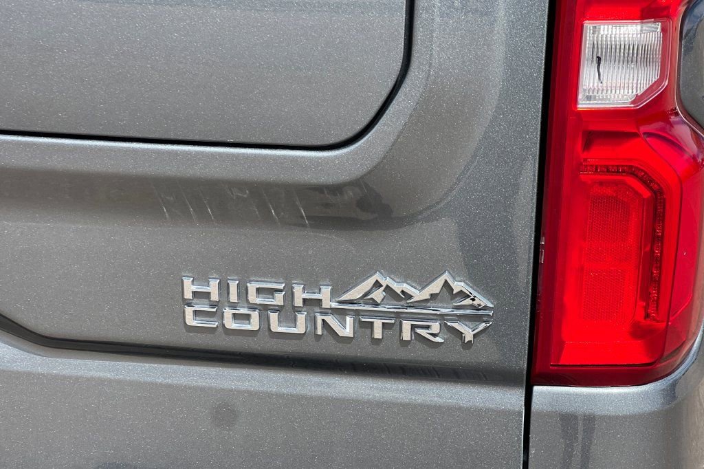 Used 2022 Chevrolet Silverado 1500 High Country AWD/4WD image 22