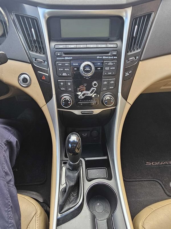 Used 2011 Hyundai Sonata Limited FWD image 13