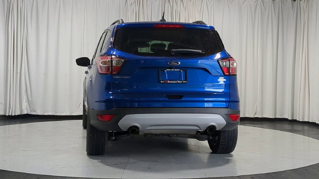 Used 2018 Ford Escape SE w/ Ford Safe & Smart Package FWD image 9