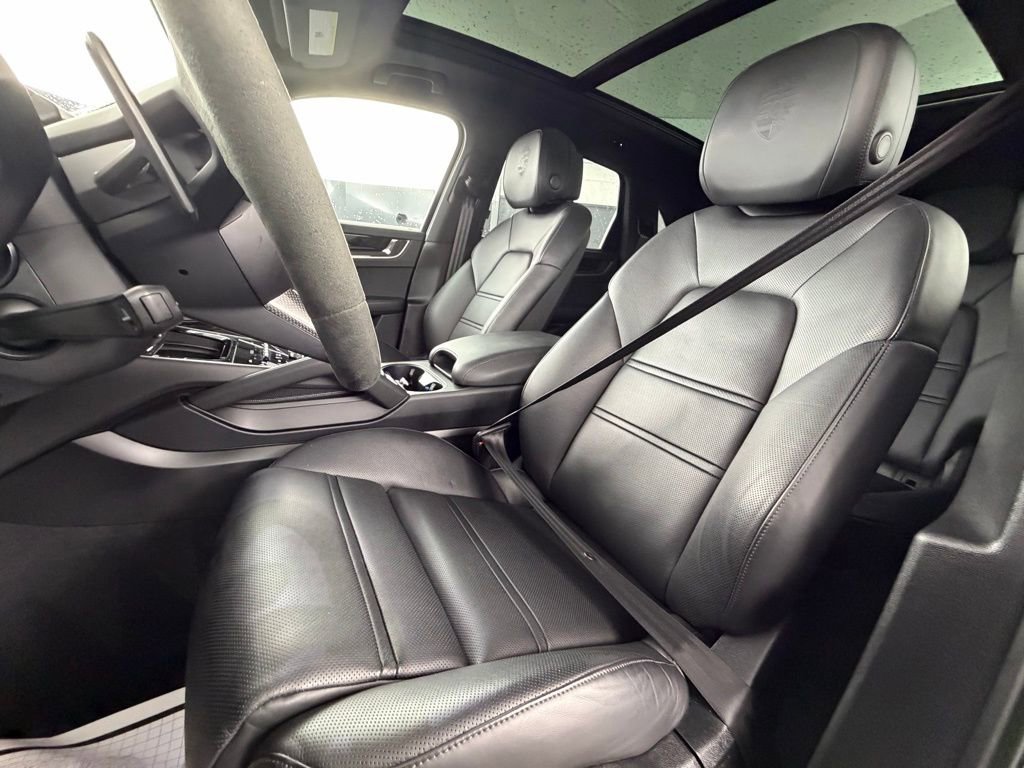 New 2025 Porsche Cayenne S AWD/4WD image 5