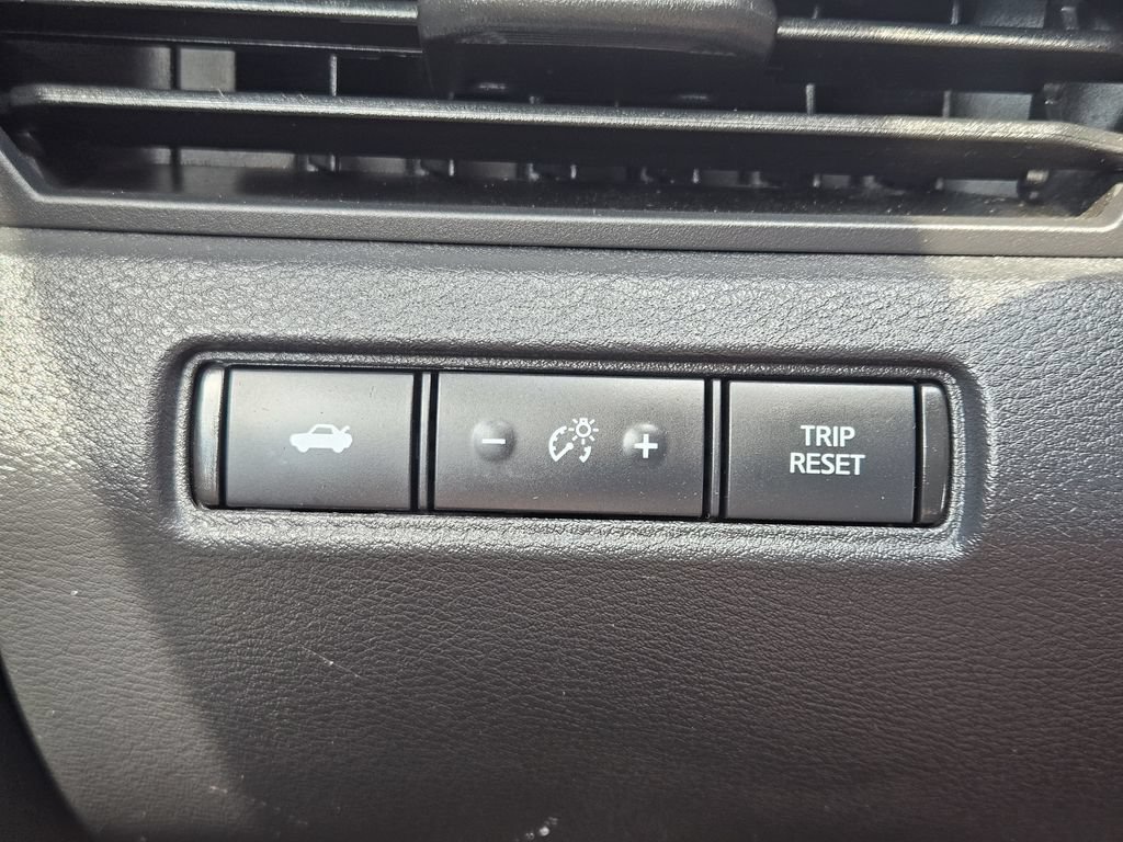 Used 2021 Nissan Altima 2.5 SR FWD image 22