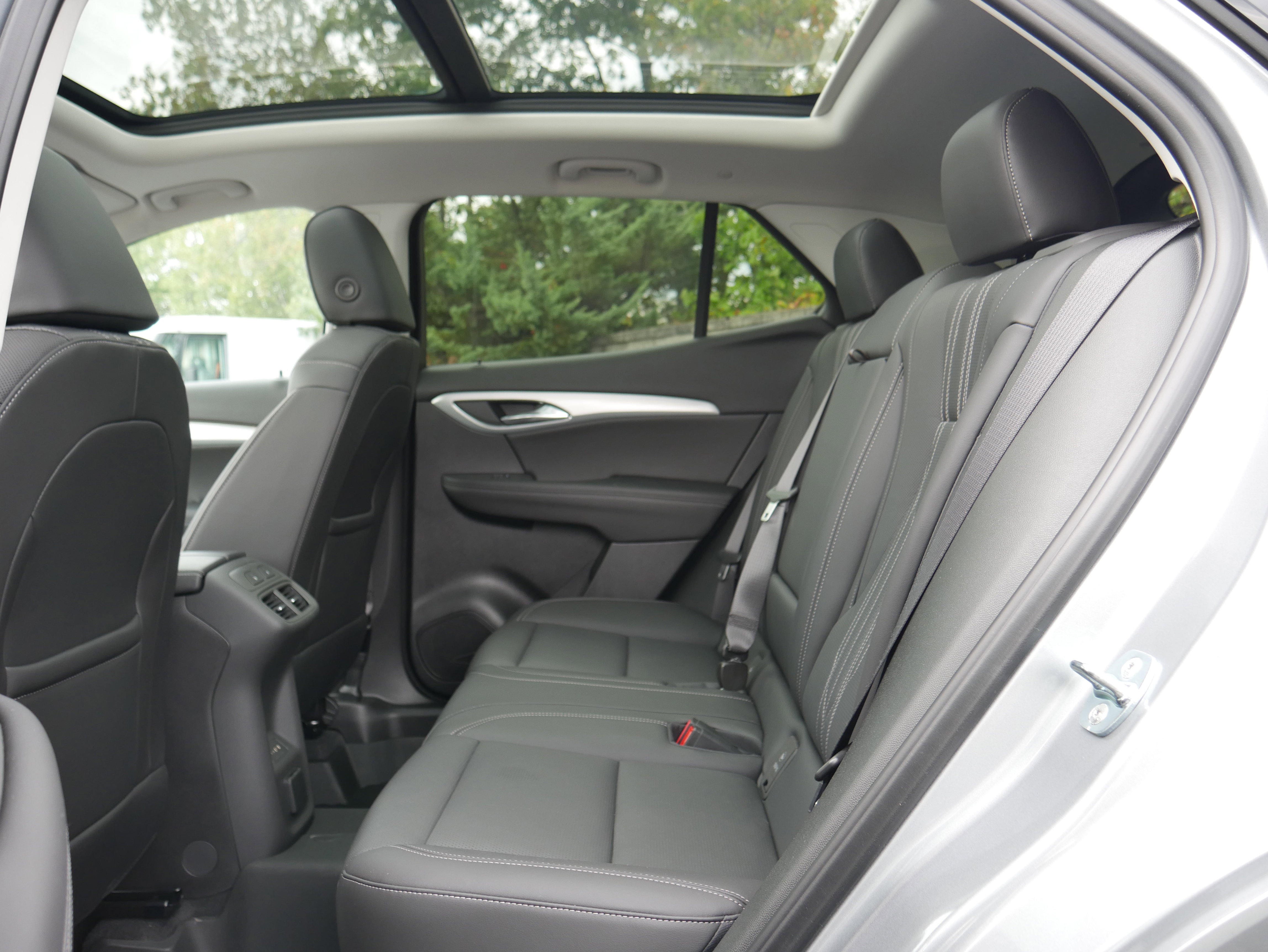 Certified 2024 Buick Envision Avenir image 14