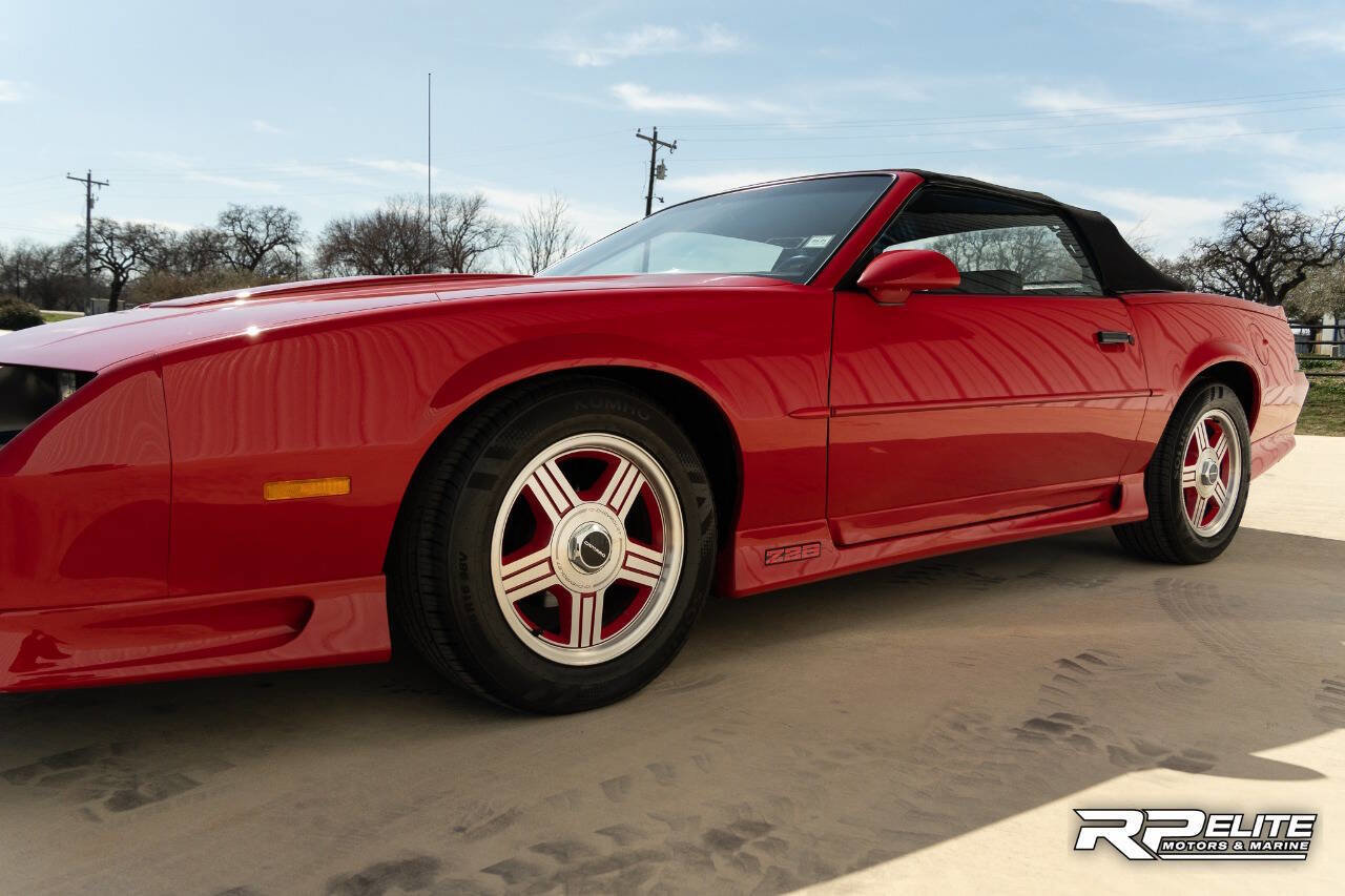 Used 1991 Chevrolet Camaro Z28 RWD image 28