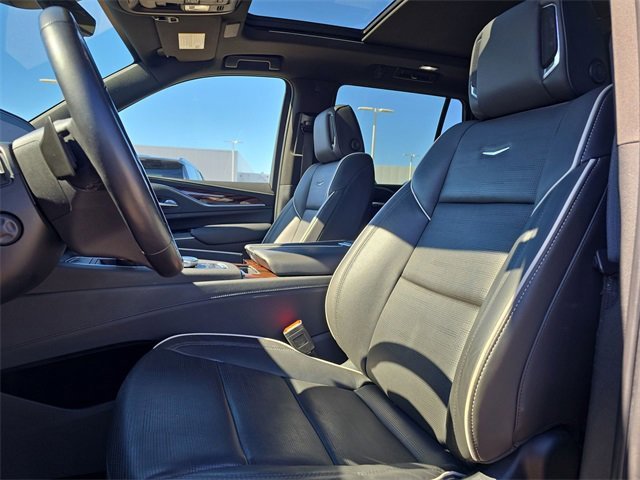 Certified 2022 Cadillac Escalade Premium Luxury image 20