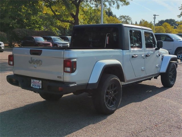 Used 2023 Jeep Gladiator Overland image 5