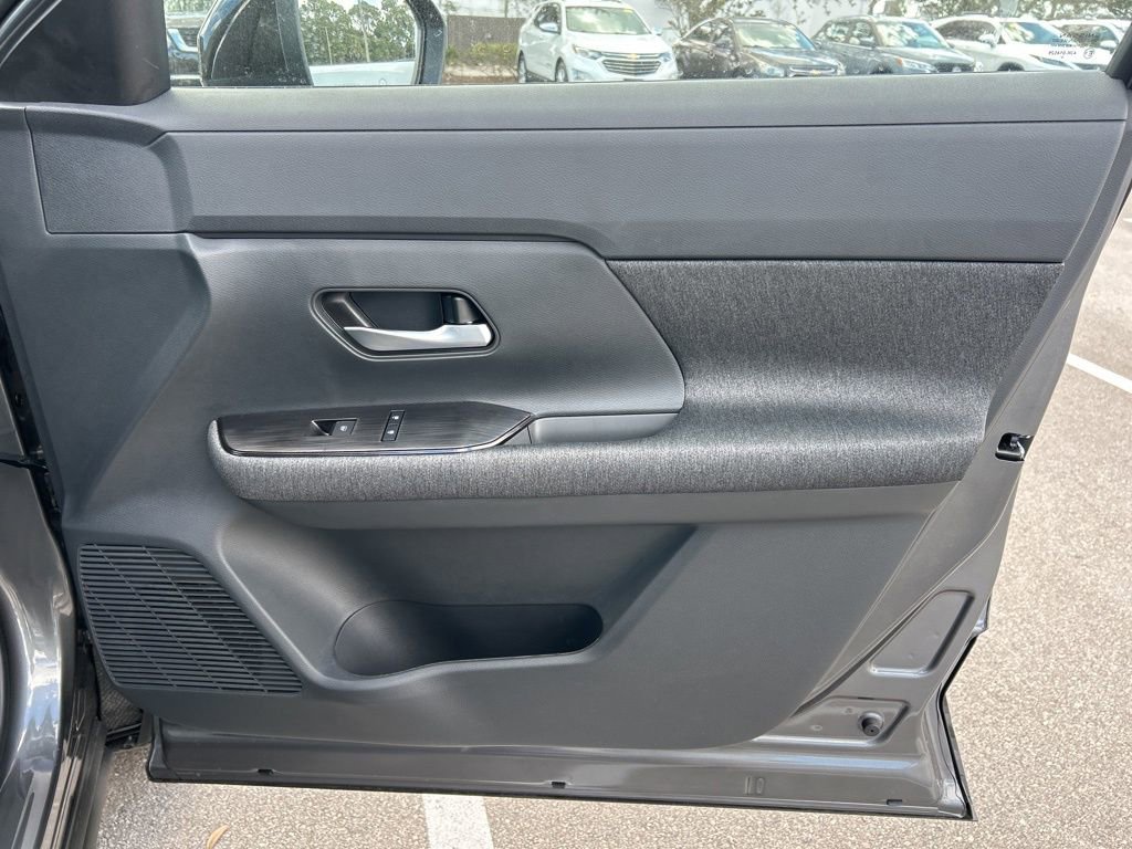 New 2026 Nissan Kicks SV w/ SV Premium Package FWD image 40