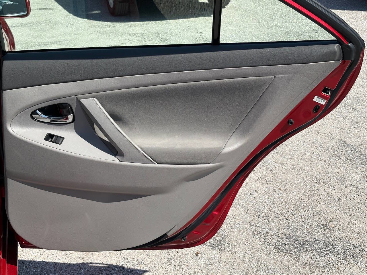 Used 2007 Toyota Camry LE FWD image 25