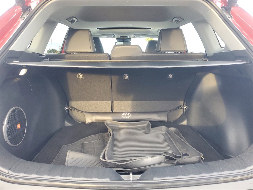 Used 2023 Toyota Corolla Cross XLE image 8