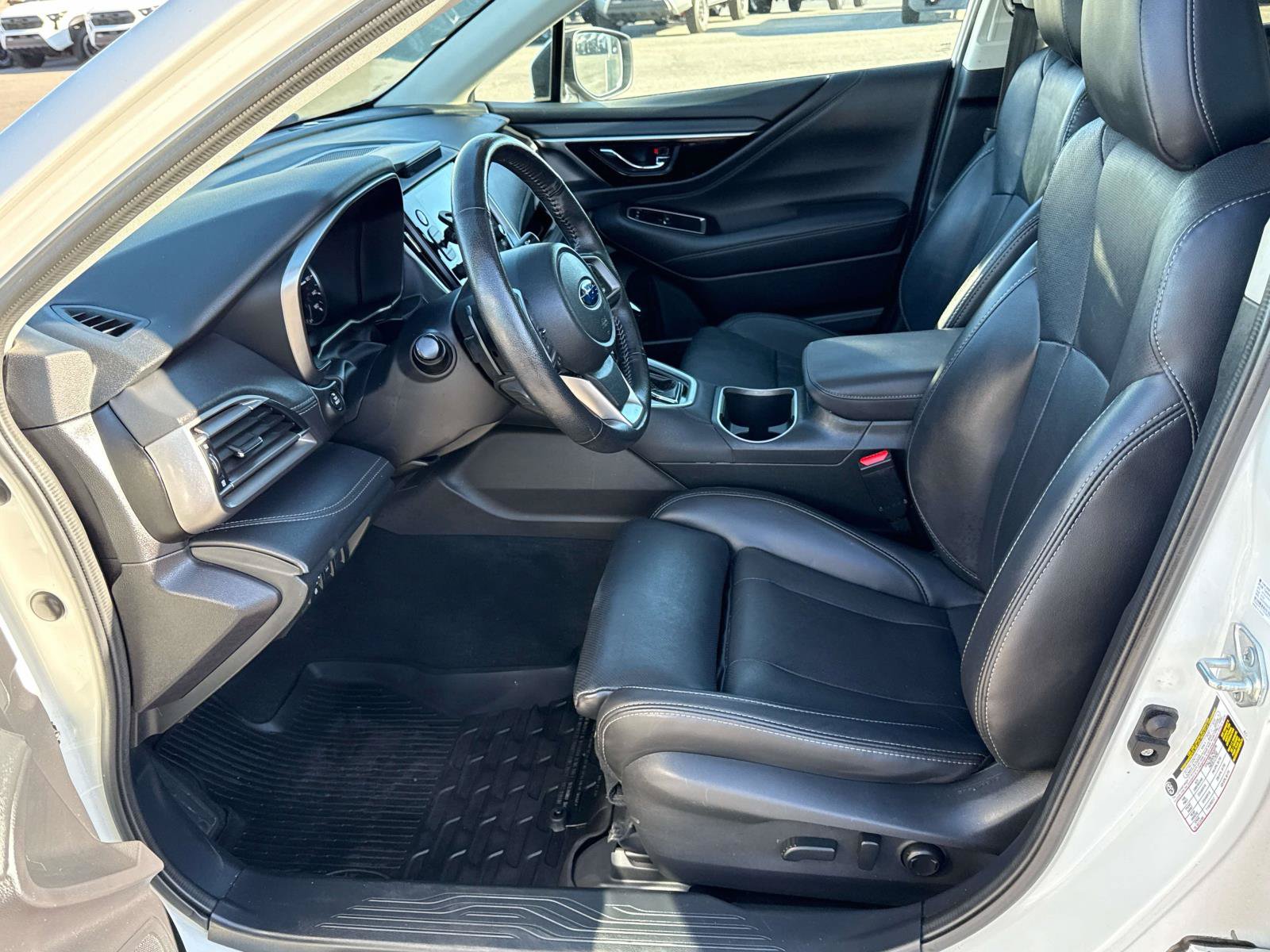 Used 2022 Subaru Outback Limited AWD/4WD image 11