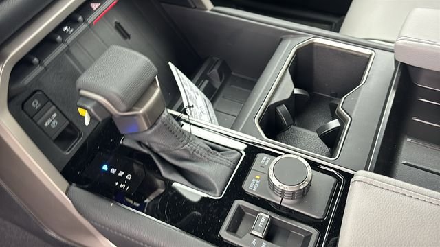 New 2026 Toyota Tundra Limited AWD/4WD image 24
