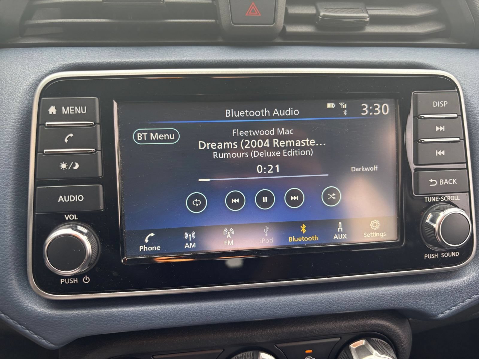 Used 2025 Nissan Versa SV FWD image 19