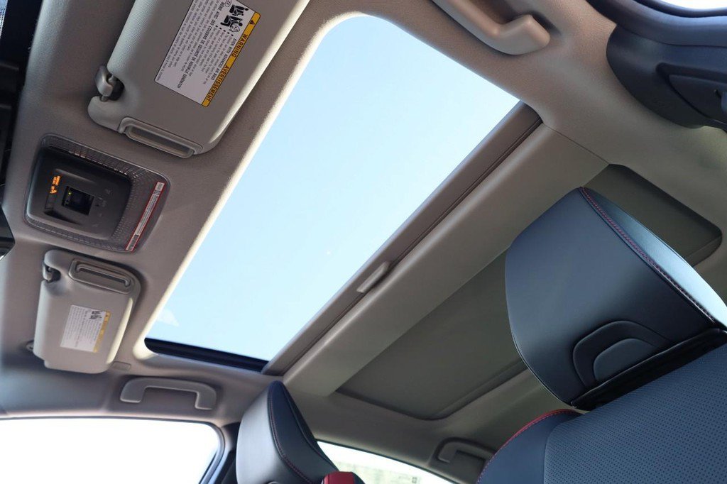 New 2026 Toyota Prius Plug-In Hybrid FWD image 9