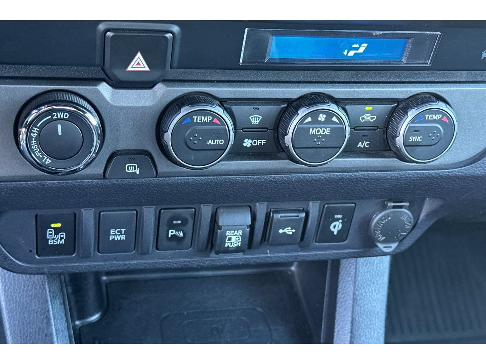 Used 2022 Toyota Tacoma 4x4 Double Cab image 21