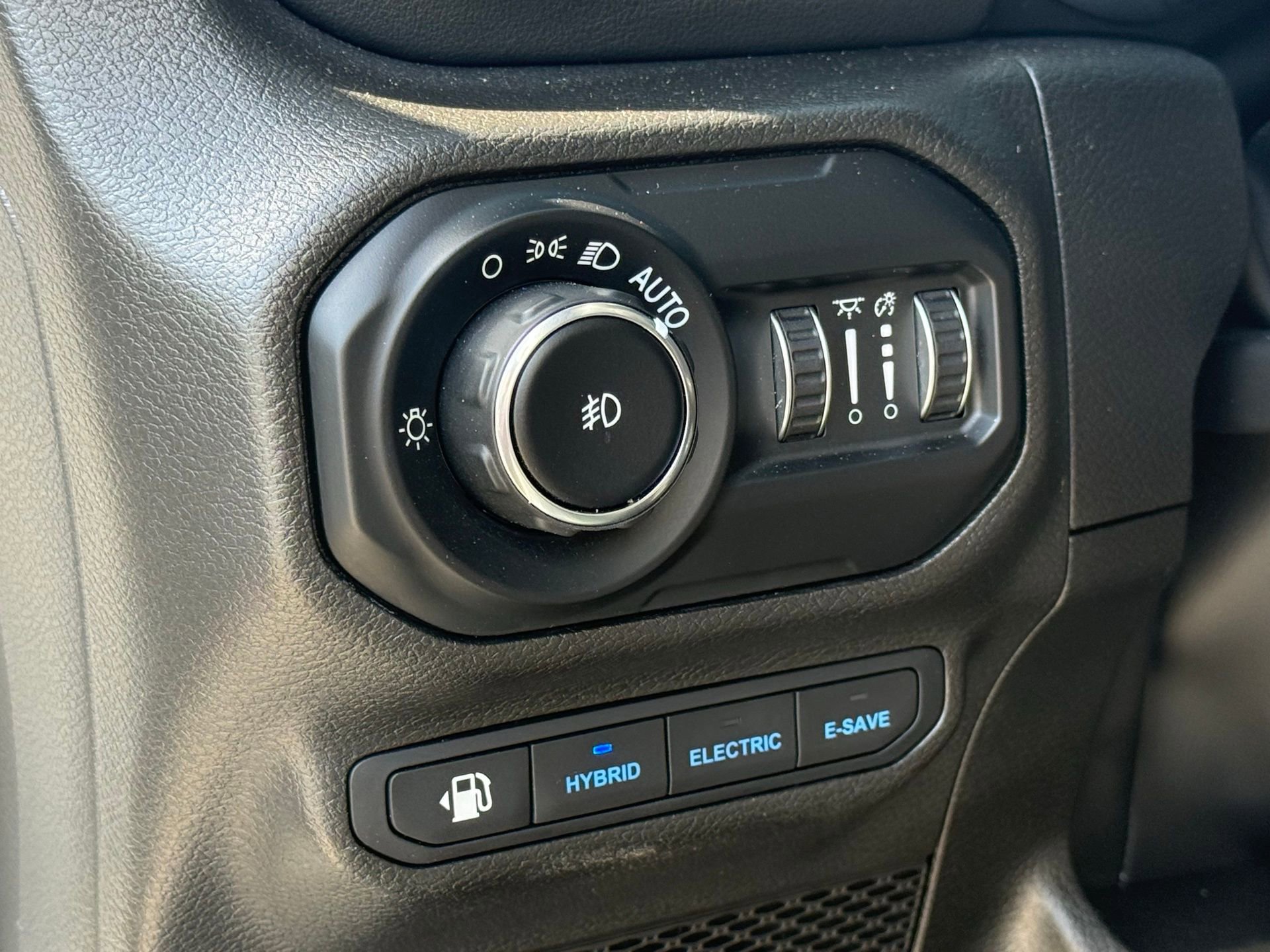 Used 2022 Jeep Wrangler Unlimited Sahara 4xe w/ Safety Group image 35