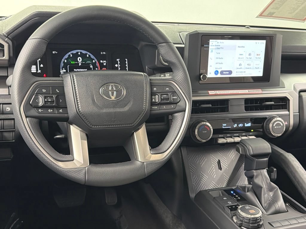 Certified 2026 Toyota 4Runner SR5 AWD/4WD image 35