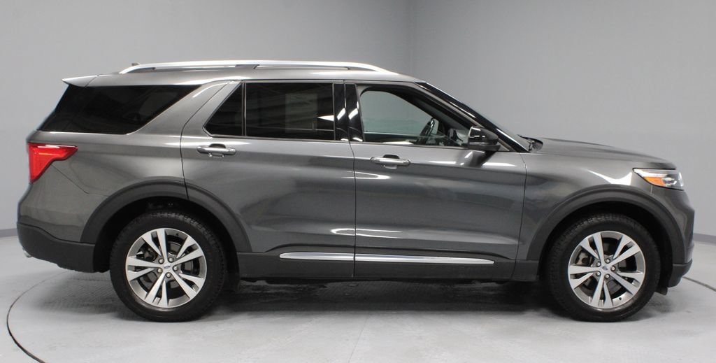 Used 2020 Ford Explorer Platinum w/ Premium Technology Package AWD/4WD image 12