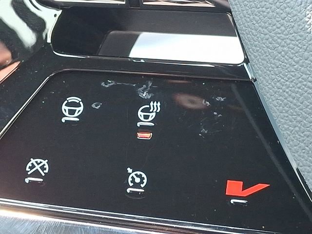 New 2026 Cadillac Vistiq Luxury w/ LPO, Floor Liner Package image 14