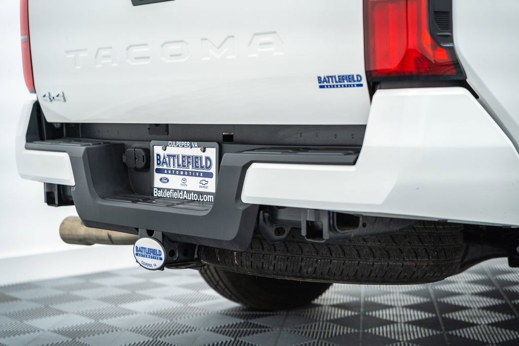 Certified 2025 Toyota Tacoma SR5 image 8