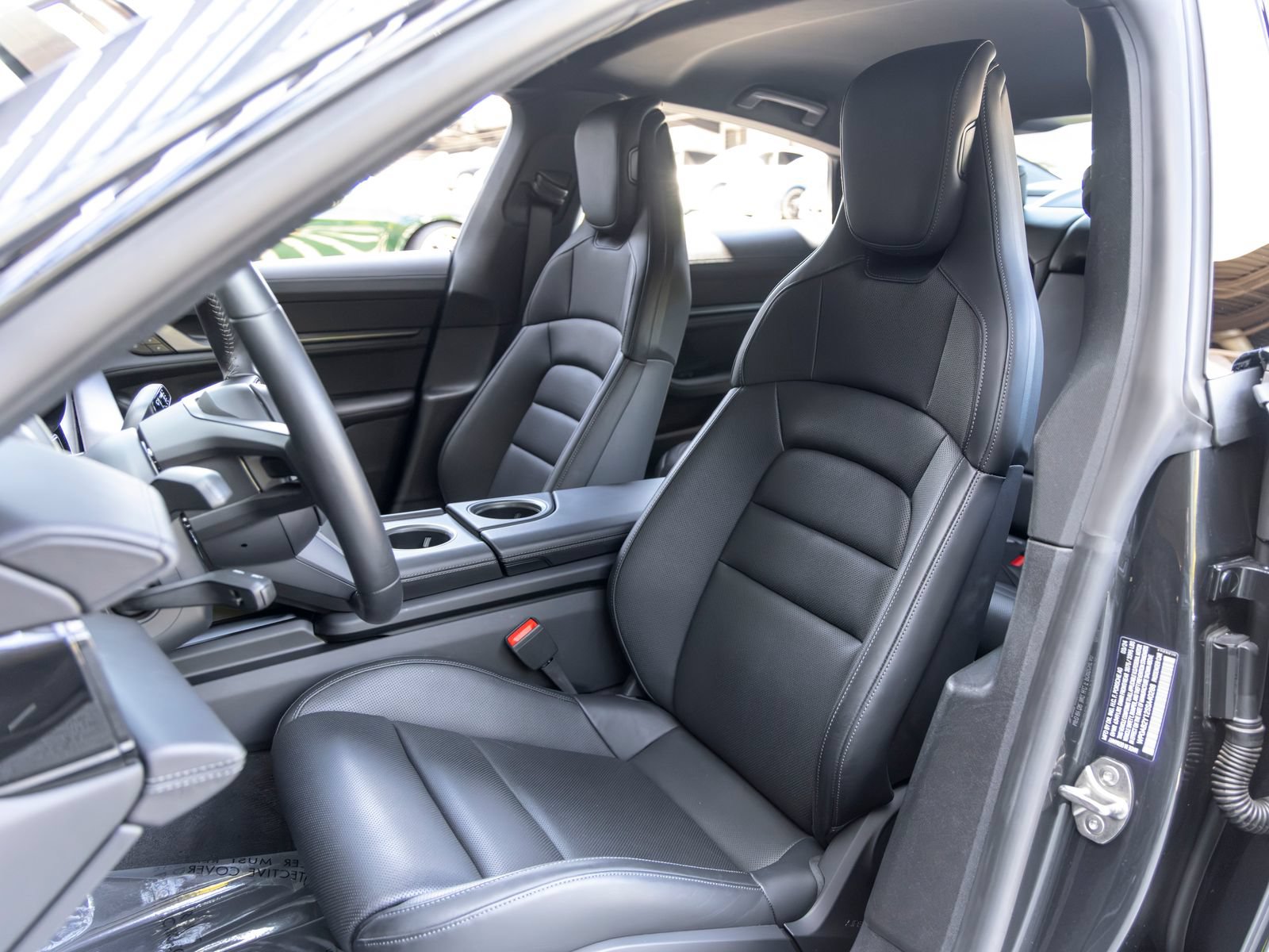 Certified 2025 Porsche Taycan 4S AWD/4WD image 5