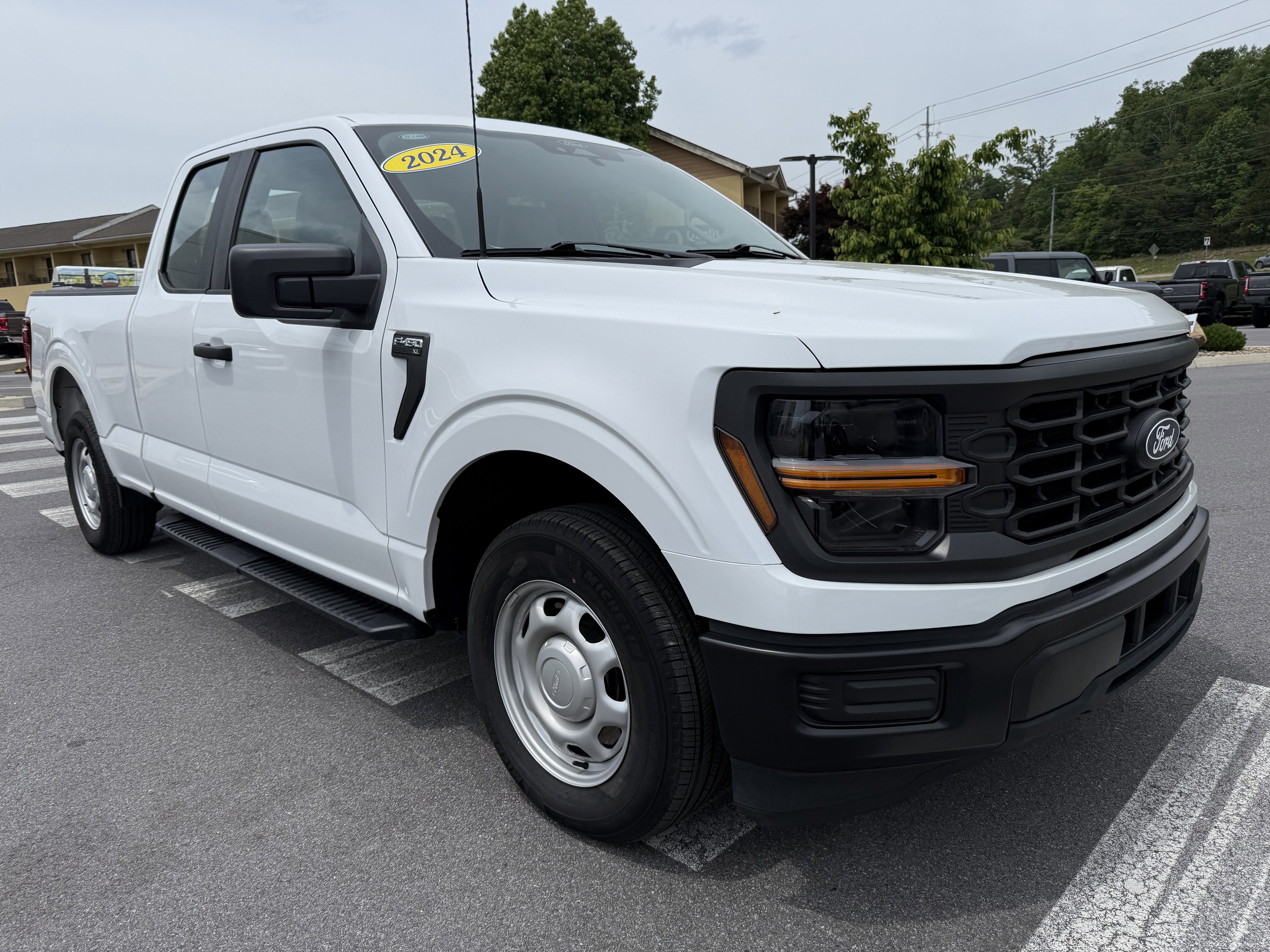 Used 2024 Ford F150 XL RWD image 3