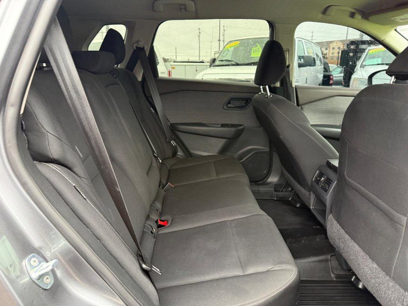 Used 2023 Nissan Rogue S AWD/4WD image 11