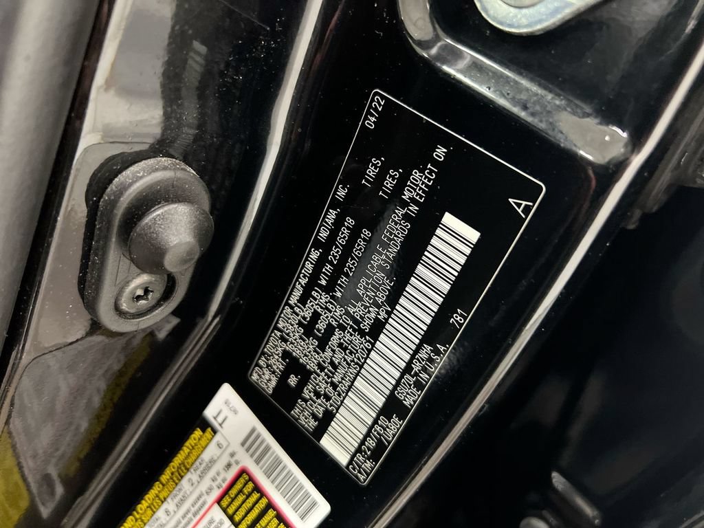 Used 2022 Toyota Highlander L FWD image 28