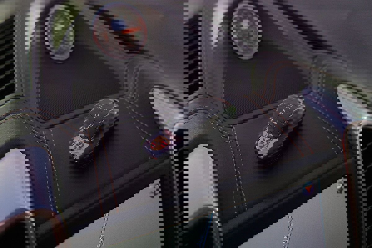 Used 2014 Porsche Cayenne GTS image 9