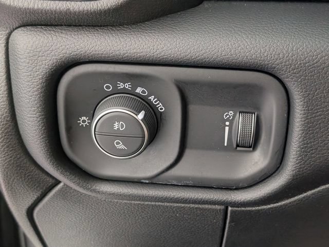 Used 2026 RAM 2500 Big Horn AWD/4WD image 14