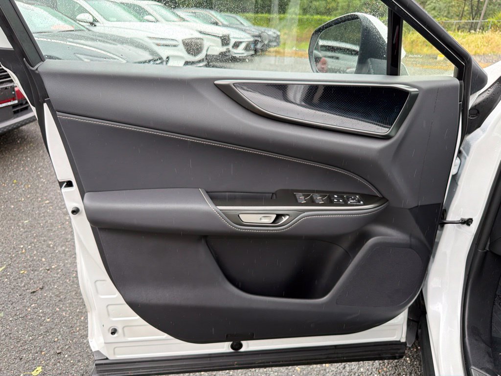 Used 2025 Lexus NX 350h AWD w/ Accessory Package (2T) image 18