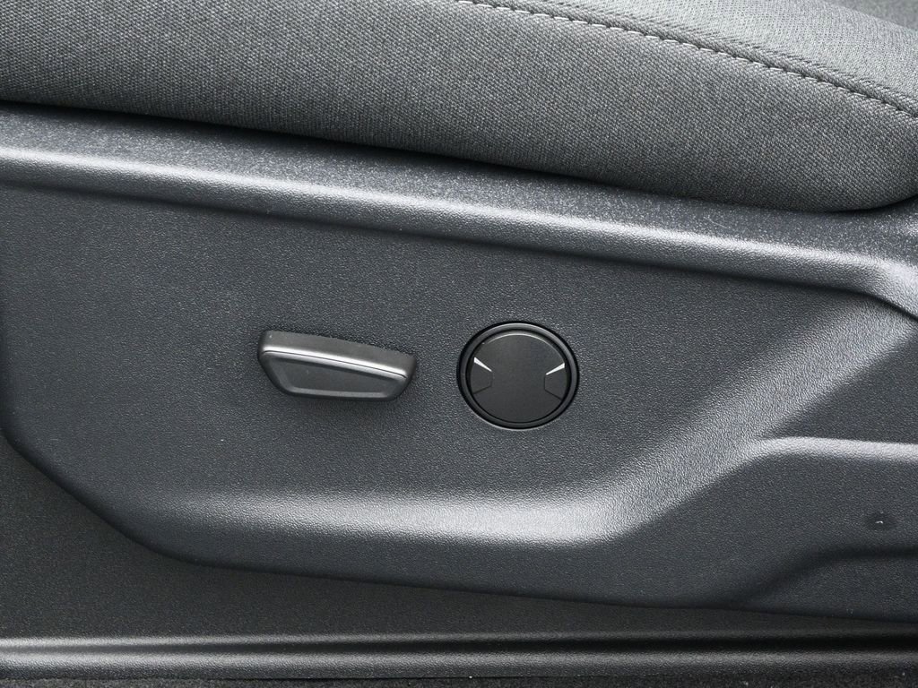 New 2026 Ford F350 XLT w/ FX4 Off-Road Package image 9