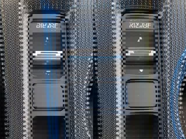 Used 2025 Honda Civic Sport image 40