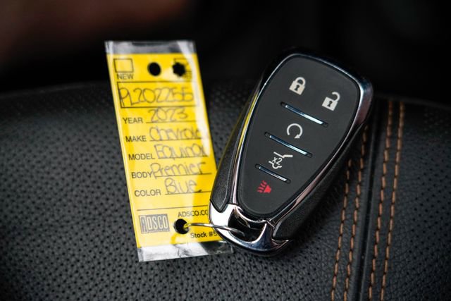 Used 2023 Chevrolet Equinox Premier image 35