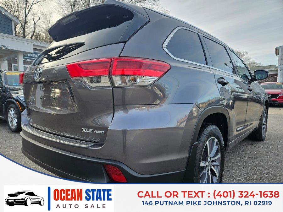 Used 2018 Toyota Highlander XLE image 5